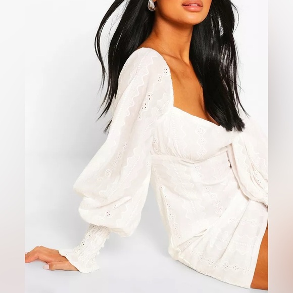 Boohoo Dresses & Skirts - Boohoo - Petite Volume Sleeve Broderie Mini Dress - Women’s 0